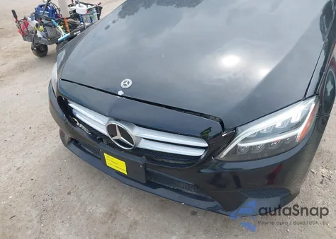 2019 Mercedes-Benz C 300 from USA, damaged, VIN WDDWF8DB0KR463778